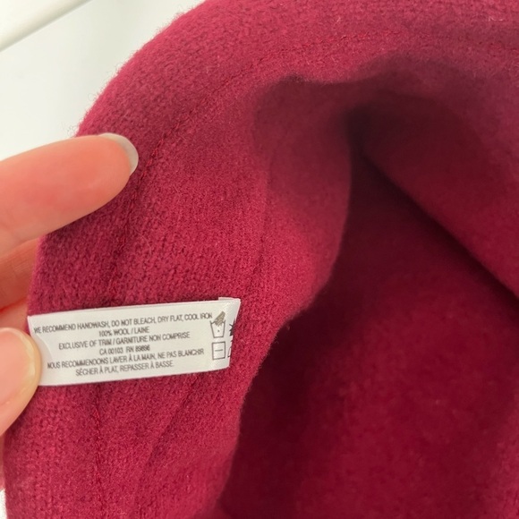 Parkhurst Women’s 100% Wool Hat Red Cloche Packable Made in Canada Flower - Picture 5 of 7